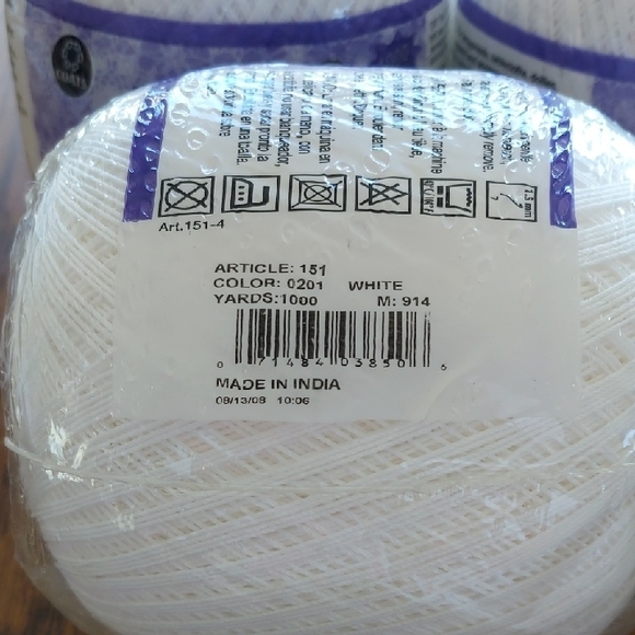 White Crochet Thread - Picture 2 of 3
